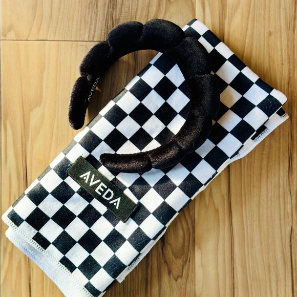 AVEDA HAIR TOWEL AND BUBBLE SPA HEADBAND - Picture 3 of 6